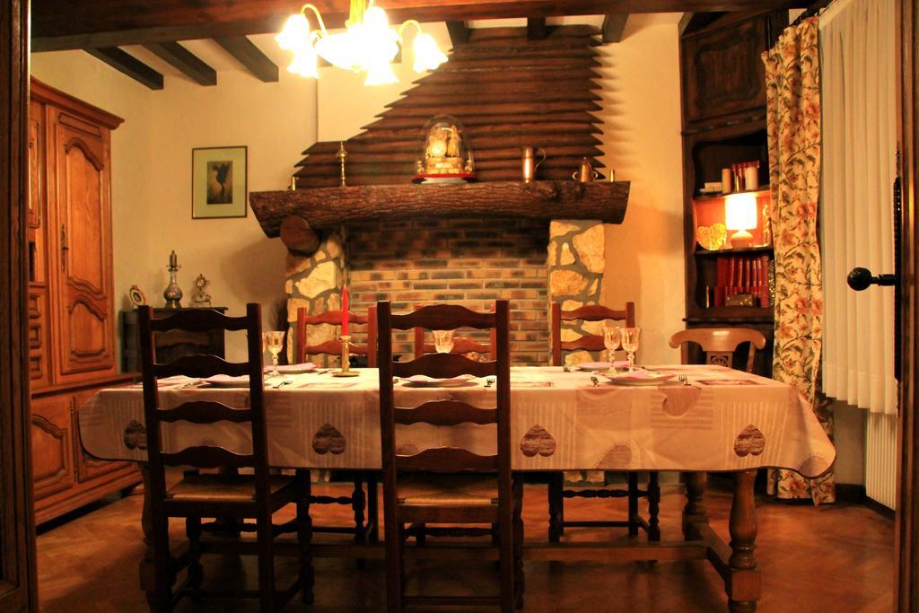 La Maison Des Chats Saint-Mary-le-Plain المظهر الخارجي الصورة